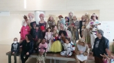 Scaramouche celebra el Carnaval en el Hospital Sant Joan de Déu.